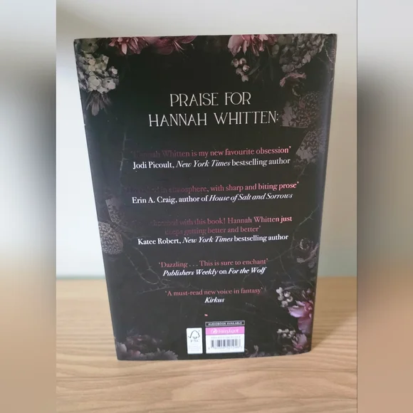 FairyLoot Exclusive Edition – The Foxglove King by Hannah Whitten - Picture 4 of 7